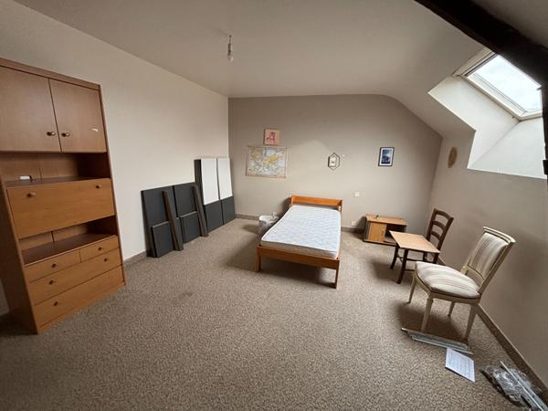 MAISON 7 CHAMBRES 228m²