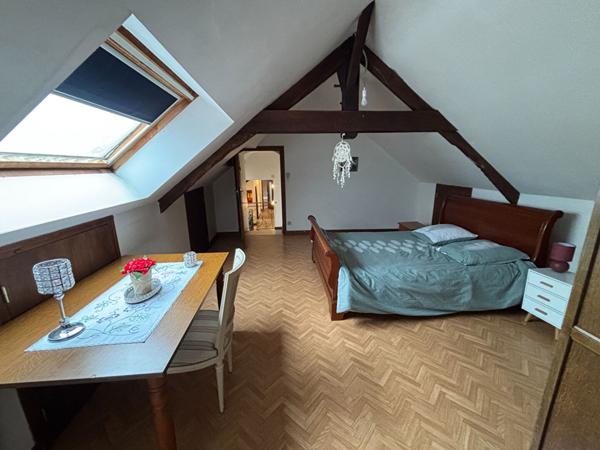 MAISON 7 CHAMBRES 228m²