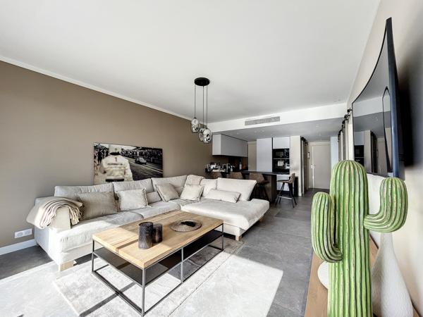 Antibes (06600) APPARTEMENT REFAIT A NEUF EN DERNIER ETAGE