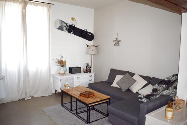 Longevilles-Mont-d'Or (25370) LONGEVILLES MONT D'OR APPARTEMENT T3 de 61,50 m²