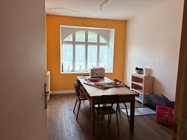 Maison de village à vendre Guerlesquin 11 pièce(s) 228 m²