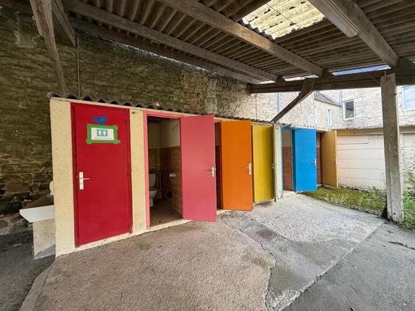 Maison de village à vendre Guerlesquin 11 pièce(s) 228 m²