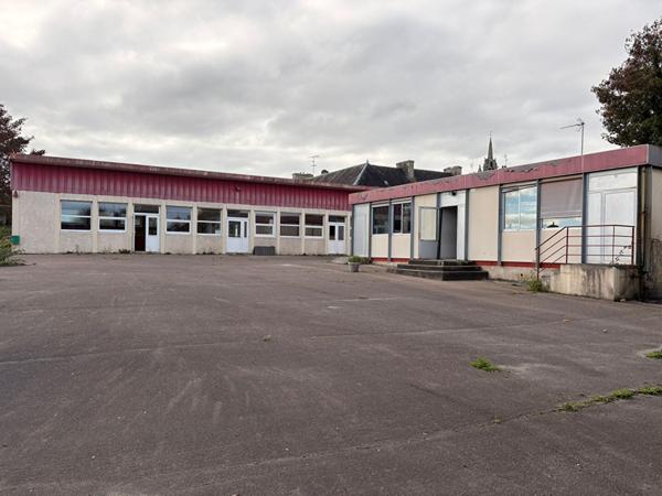 Maison de village à vendre Guerlesquin 11 pièce(s) 228 m²