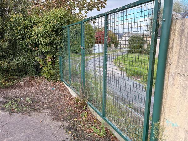 Maison de village à vendre Guerlesquin 11 pièce(s) 228 m²