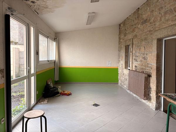 Maison de village à vendre Guerlesquin 11 pièce(s) 228 m²