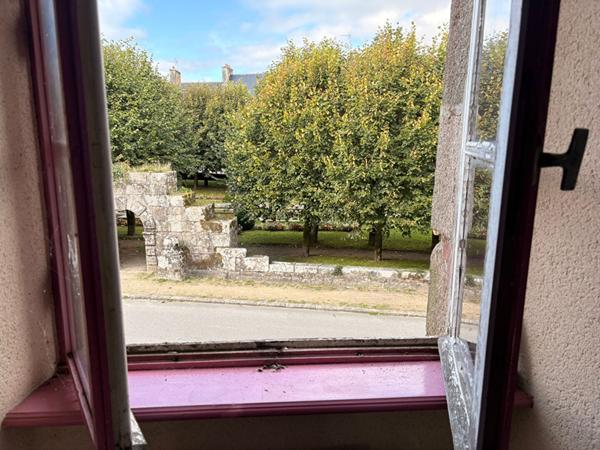 Maison de village à vendre Guerlesquin 11 pièce(s) 228 m²