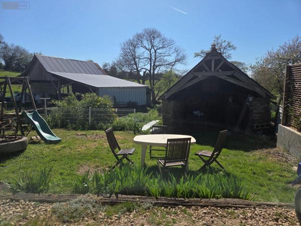 Propriété agricole à vendre à Champéon en Mayenne (53640), ref : 53075/FC100