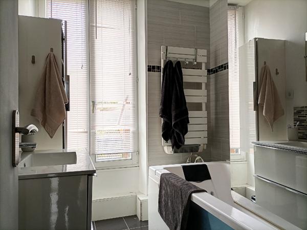 Location appartement Méry-sur-Oise - 2 pièce(s) - 42 m² - 848 €/mois