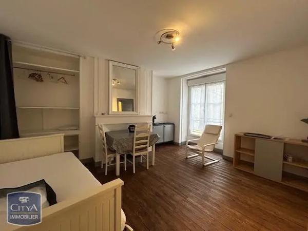 Appartement à louer 1 pièce 34m²