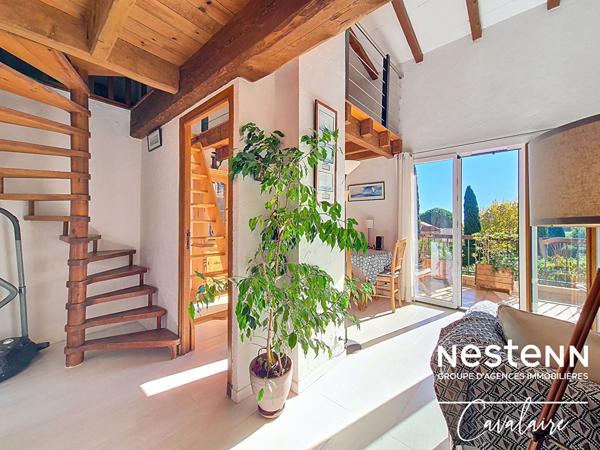 Appartement dernier étage au calme proche plages et commerces - petite copropriété - stationnement et cave