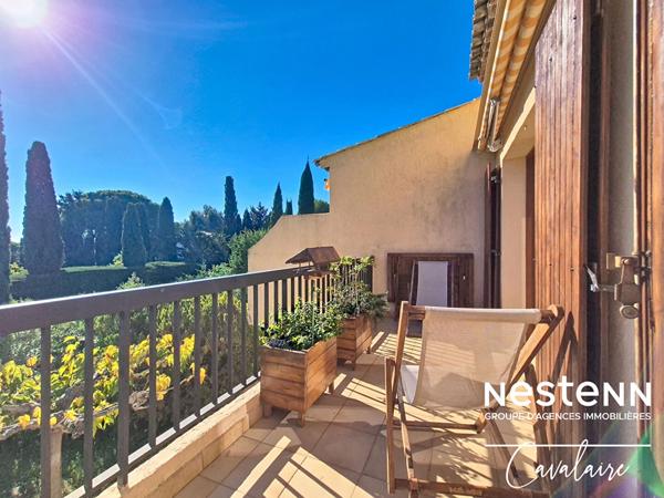 Appartement dernier étage au calme proche plages et commerces - petite copropriété - stationnement et cave