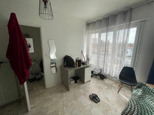 Immeuble à vendre    10 pièces •  La Rochelle