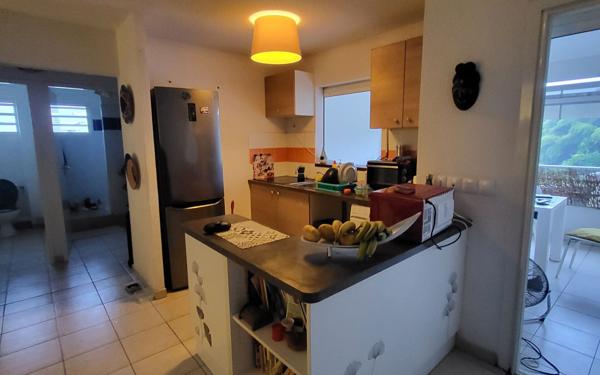 Appartement à vendre    3 pièces • 69 m2 Baie-Mahault