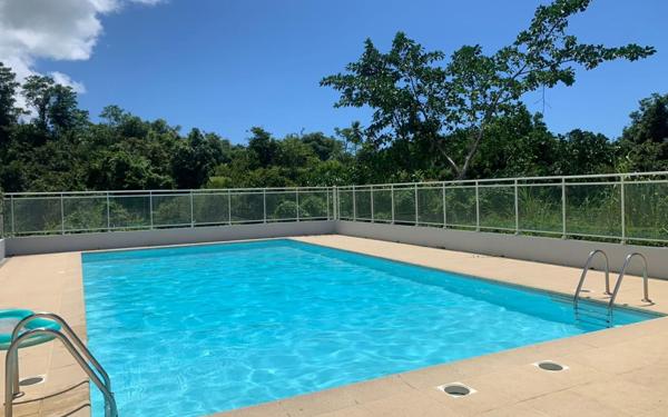 Appartement à vendre    3 pièces • 69 m2 Baie-Mahault