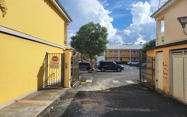 Appartement à vendre    3 pièces • 69 m2 Baie-Mahault