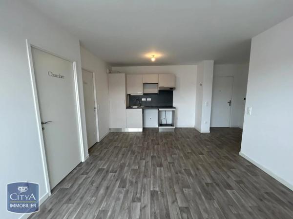Appartement à louer 3 pièces 51.33m² Corbeil-Essonnes (91100)