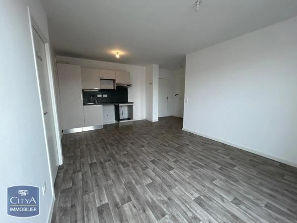 Appartement à louer 3 pièces 51.33m² Corbeil-Essonnes (91100)