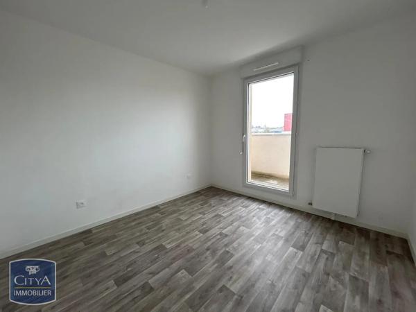 Appartement à louer 3 pièces 51.33m² Corbeil-Essonnes (91100)