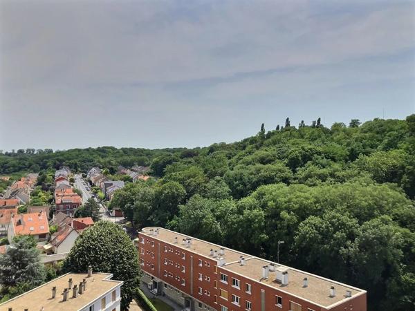 Vente                                                      Appartement
                        
                     3 pièces                      56 m2                     à Pantin