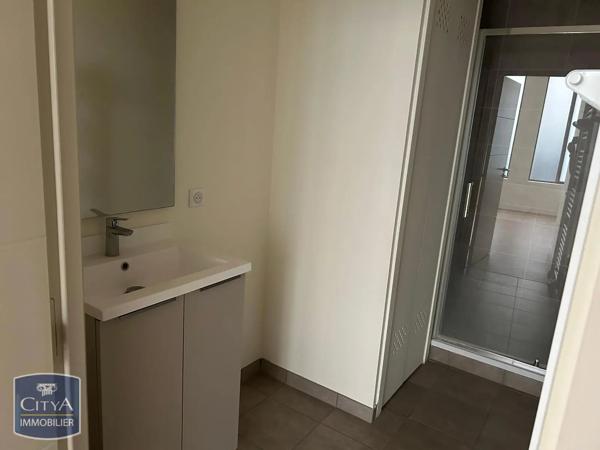 Appartement à louer 2 pièces 40.3m² Troyes (10000)