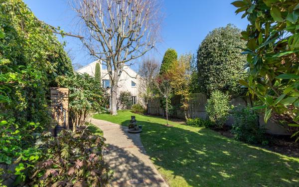 Maison à vendre    7 pièces • 200 m2 Saint-Maur-des-Fossés