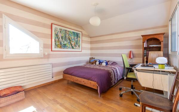 Maison à vendre    7 pièces • 200 m2 Saint-Maur-des-Fossés
