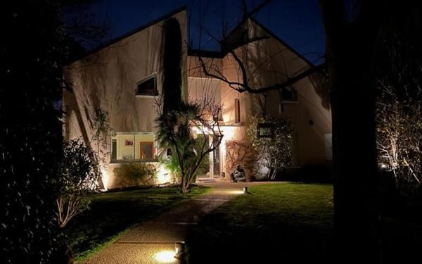Maison à vendre    7 pièces • 200 m2 Saint-Maur-des-Fossés