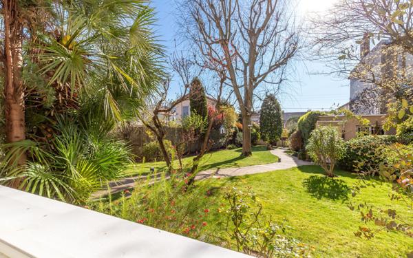 Maison à vendre    7 pièces • 200 m2 Saint-Maur-des-Fossés