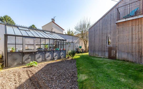 Maison à vendre    7 pièces • 200 m2 Saint-Maur-des-Fossés