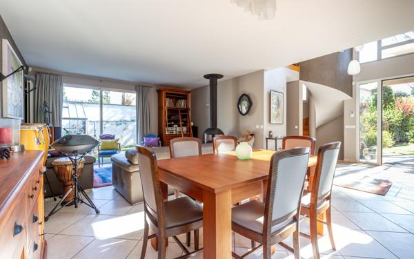Maison à vendre    7 pièces • 200 m2 Saint-Maur-des-Fossés