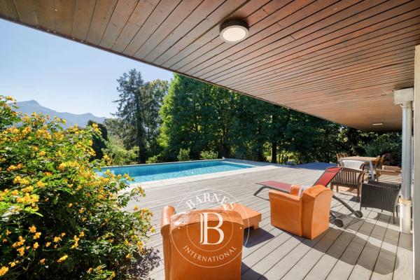 Urrugne, Maison  285 m² à vendre
