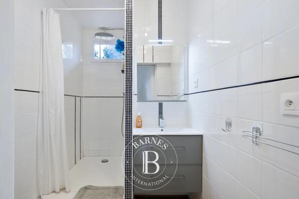 Urrugne, Maison  285 m² à vendre