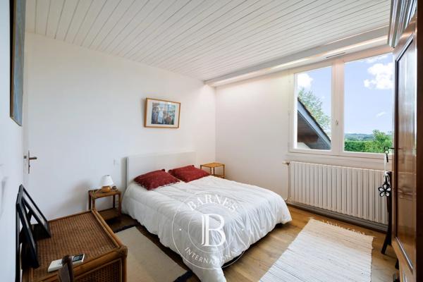 Urrugne, Maison  285 m² à vendre