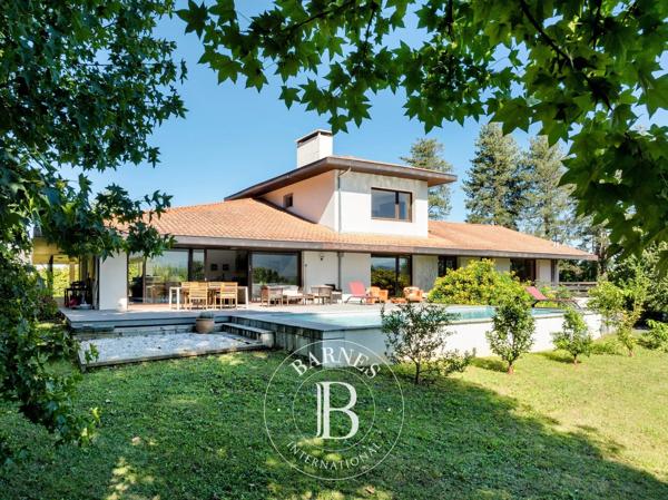 Urrugne, Maison  285 m² à vendre