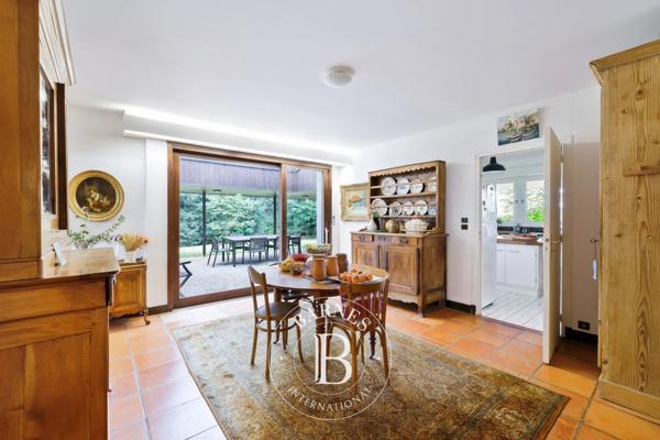 Urrugne, Maison  285 m² à vendre