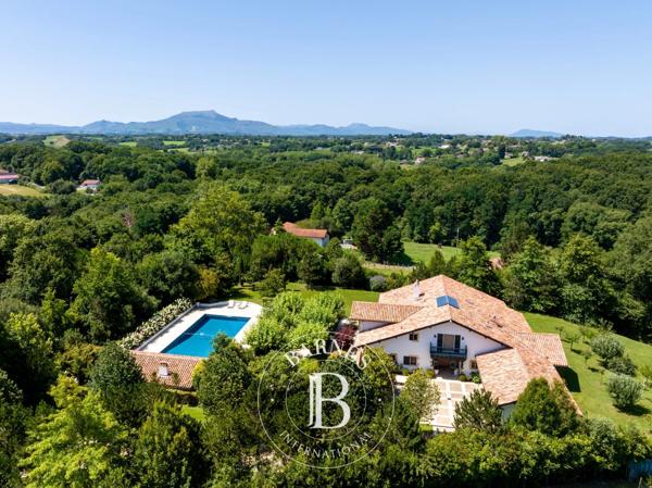 Arcangues, Maison 5 Chambres -  365 m² à vendre