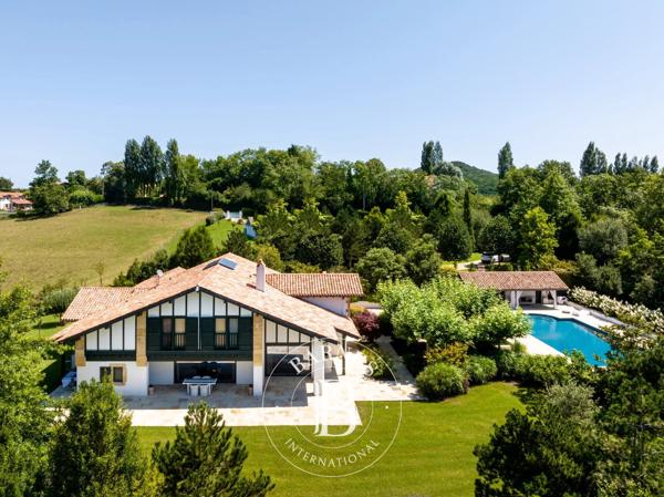 Arcangues, Maison 5 Chambres -  365 m² à vendre