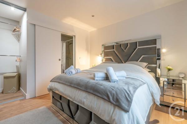 Maison à vendre  5 pièces - 91,44 m2 FONTENAY SOUS BOIS - 94