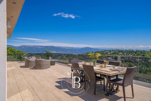 Mandelieu-la-Napoule, Villa 4 Chambres -  221 m² à vendre