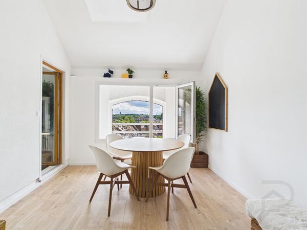 Appartement 4 pièces 131.2 m2