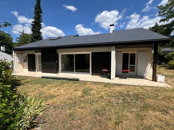 Maison à vendre sur la commune de L'Isle Adam - 7 pièces, 4 chambres
