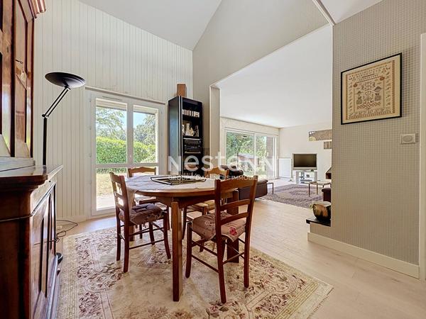 Maison à vendre sur la commune de L'Isle Adam - 7 pièces, 4 chambres
