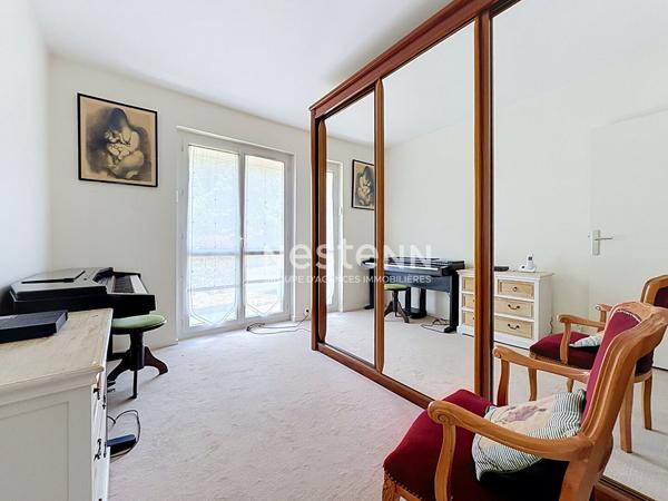 Maison à vendre sur la commune de L'Isle Adam - 7 pièces, 4 chambres