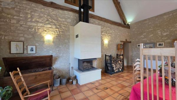 Maison restaurée à vendre à Saint-Maur dans l'Indre (36250), ref : 021/1567