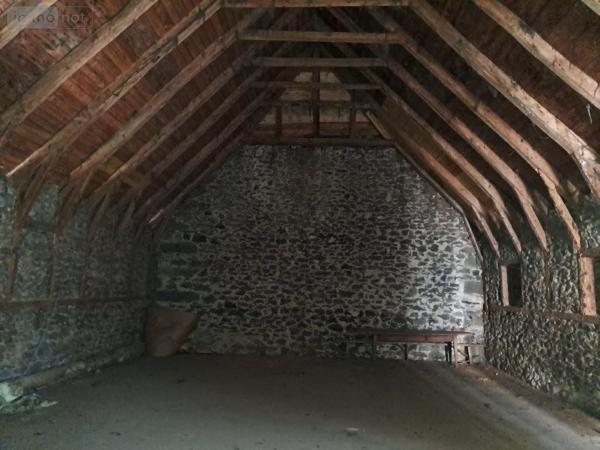 Fonds et/ou murs commerciaux à vendre à Les Ternes dans le Cantal (15100), ref : 044/1237