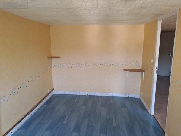 Fonds et/ou murs commerciaux à vendre à Les Ternes dans le Cantal (15100), ref : 044/1237