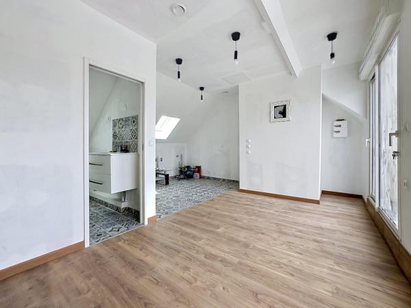 Maison
         6 pièces
        - 153 m² 680 000 € *