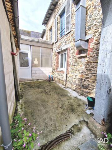 Murs commerciaux  à vendre 98 m² Châteaugiron