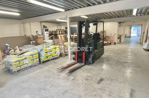 Achat local commercial Boissy-Saint-Léger - 6 pièce(s) - 636 m² - 731 500 €