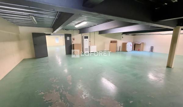 Achat local commercial Boissy-Saint-Léger - 6 pièce(s) - 636 m² - 731 500 €